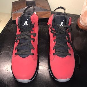 Jordan Lift Offs color red